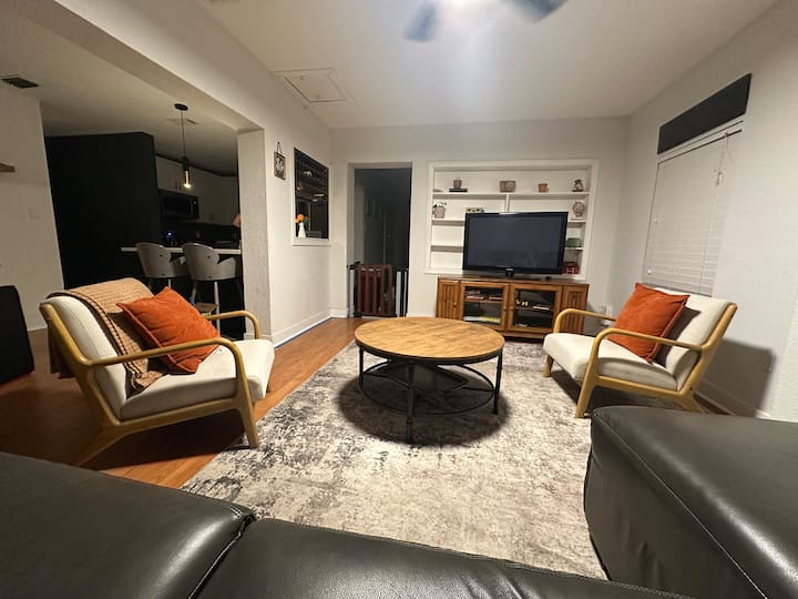 New Listing Close To I-4, Beaches Orlando & More - DeLand, FL