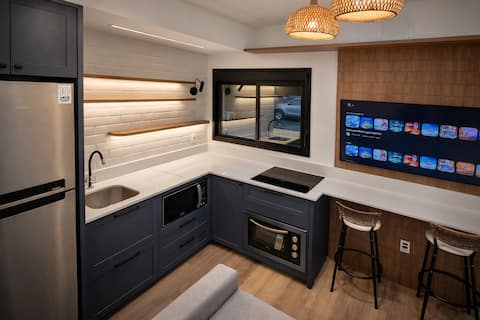 Imóvel de sucesso: Beachfront loft for couples and home office em Barra Da Lagoa
