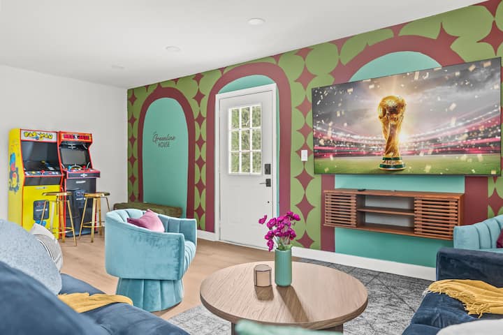 World Cup Hq | Sleeps 12 | Game + Billiards Room - Decatur, GA