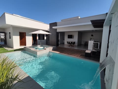 Linda Casa, comfort, gourmet area, hydro pool.