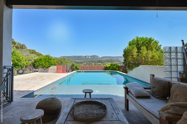 K6-holidays 250 M2 + Piscine Privée + Parking - Aubagne