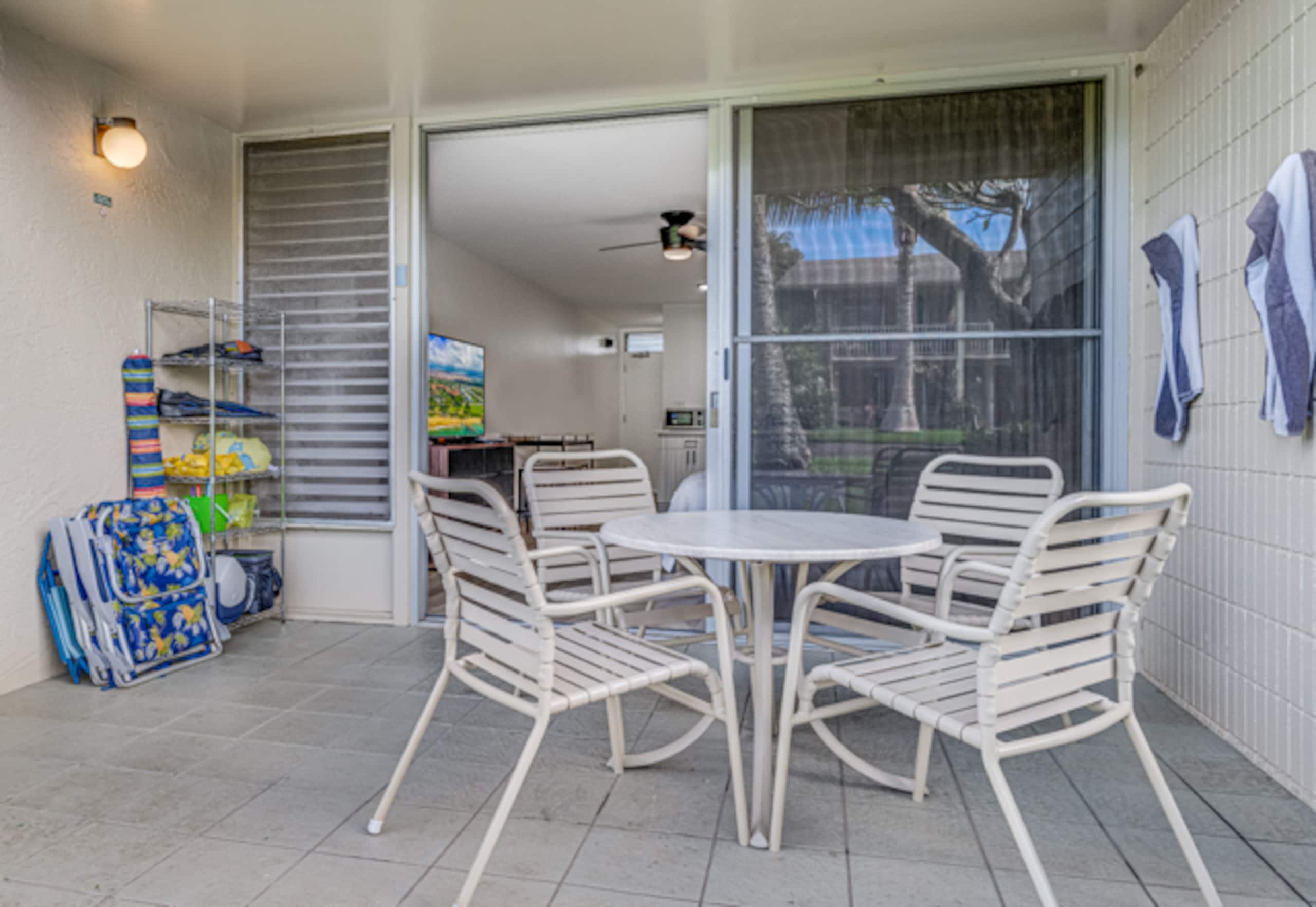Modern garden studio walk to beach, pools & AC - Image 11