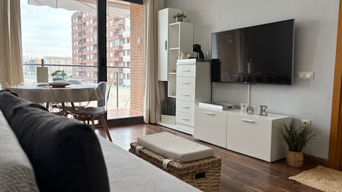 Popular Airbnb listing: Oliva Family Studio - 10 in Oliva