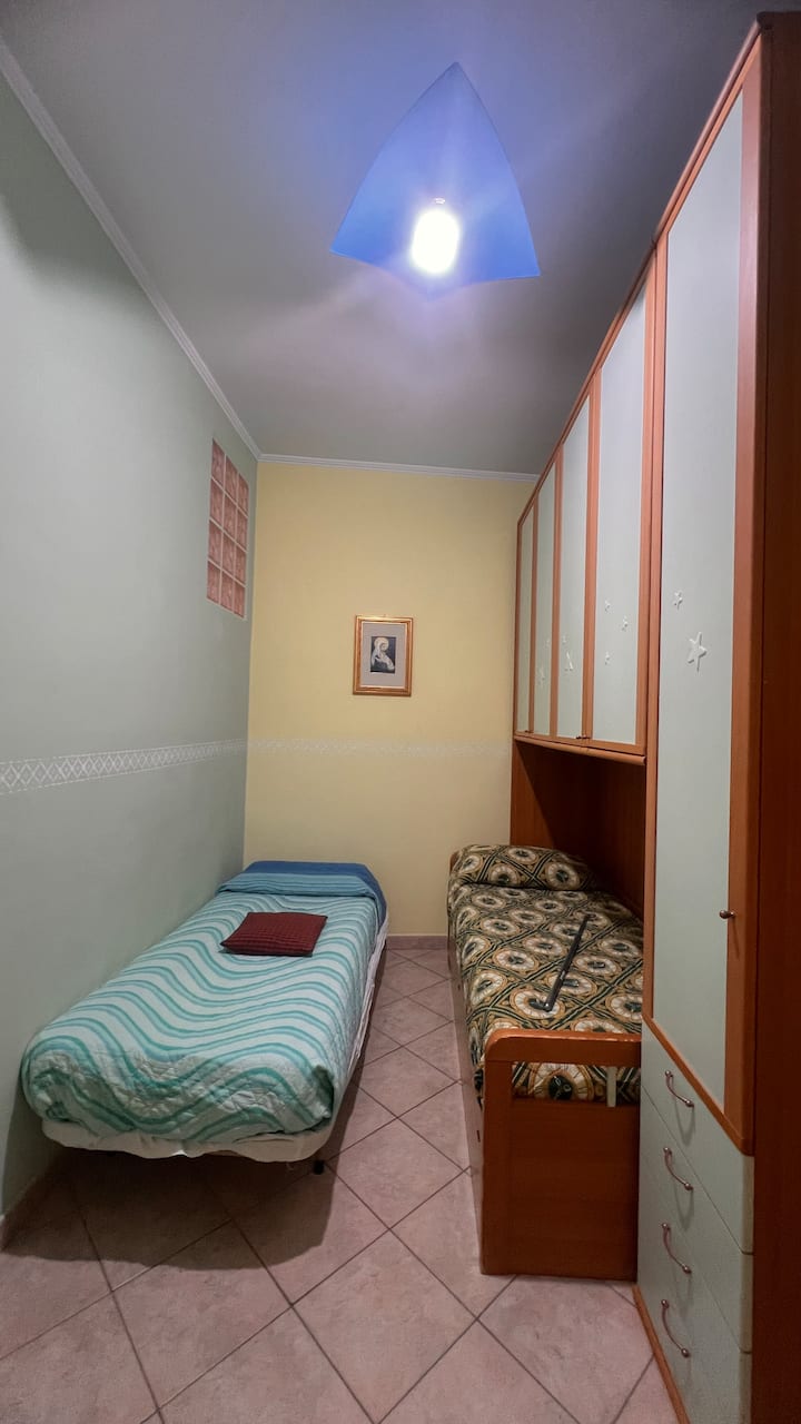 საძინებელი 2