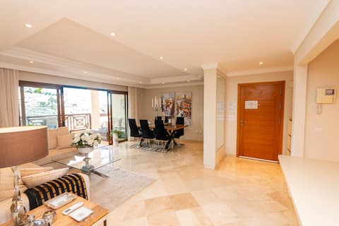 Top Airbnb: Vista Sun Amadores | Sea view & Heated Pool in Mogán
