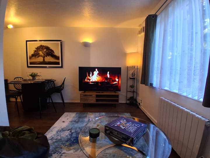 Near 3 Hospitals. Kings Cross 30 Mins - Enfield