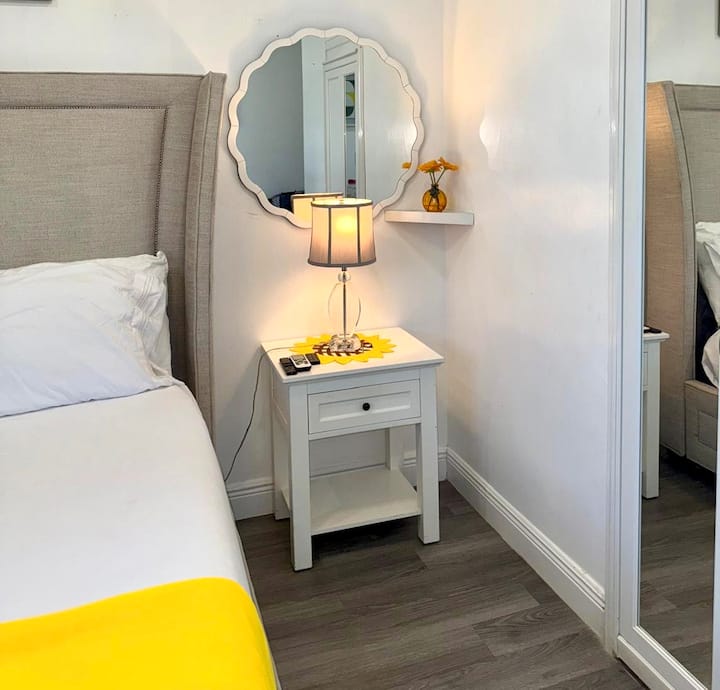 Private Cozy Studio - Sunrise, FL