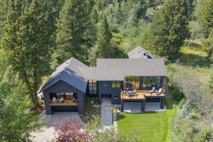Outpost: Corbet's Haus - Private Hot Tub And A/c - Jackson, WY
