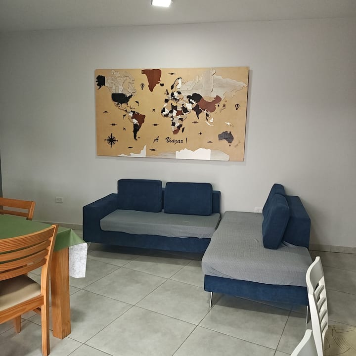 Casa Amplia En Barrio Tranquilo Y Seguro. - Villa María