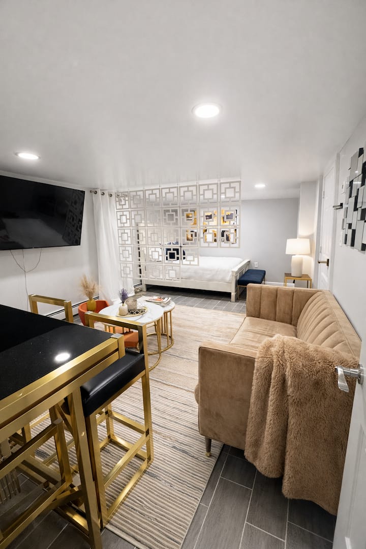Private Lux Life Studio - Staten Island, NY