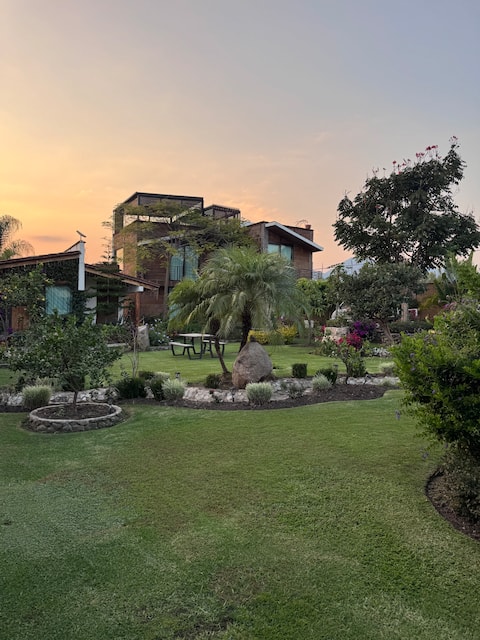 Popular Airbnb listing: Casa Colibri in Malinalco