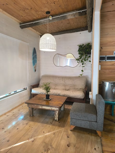 Airbnb con mejor rendimiento: Island cabin in the delta (IFDQ) en Primera Sección