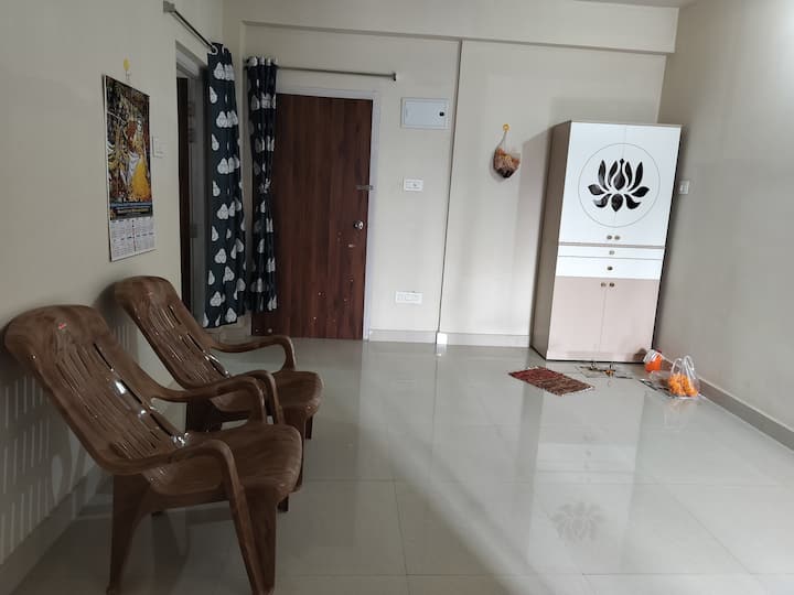 Arjun Niwas, 5 Mins From Tovp - Māyāpur