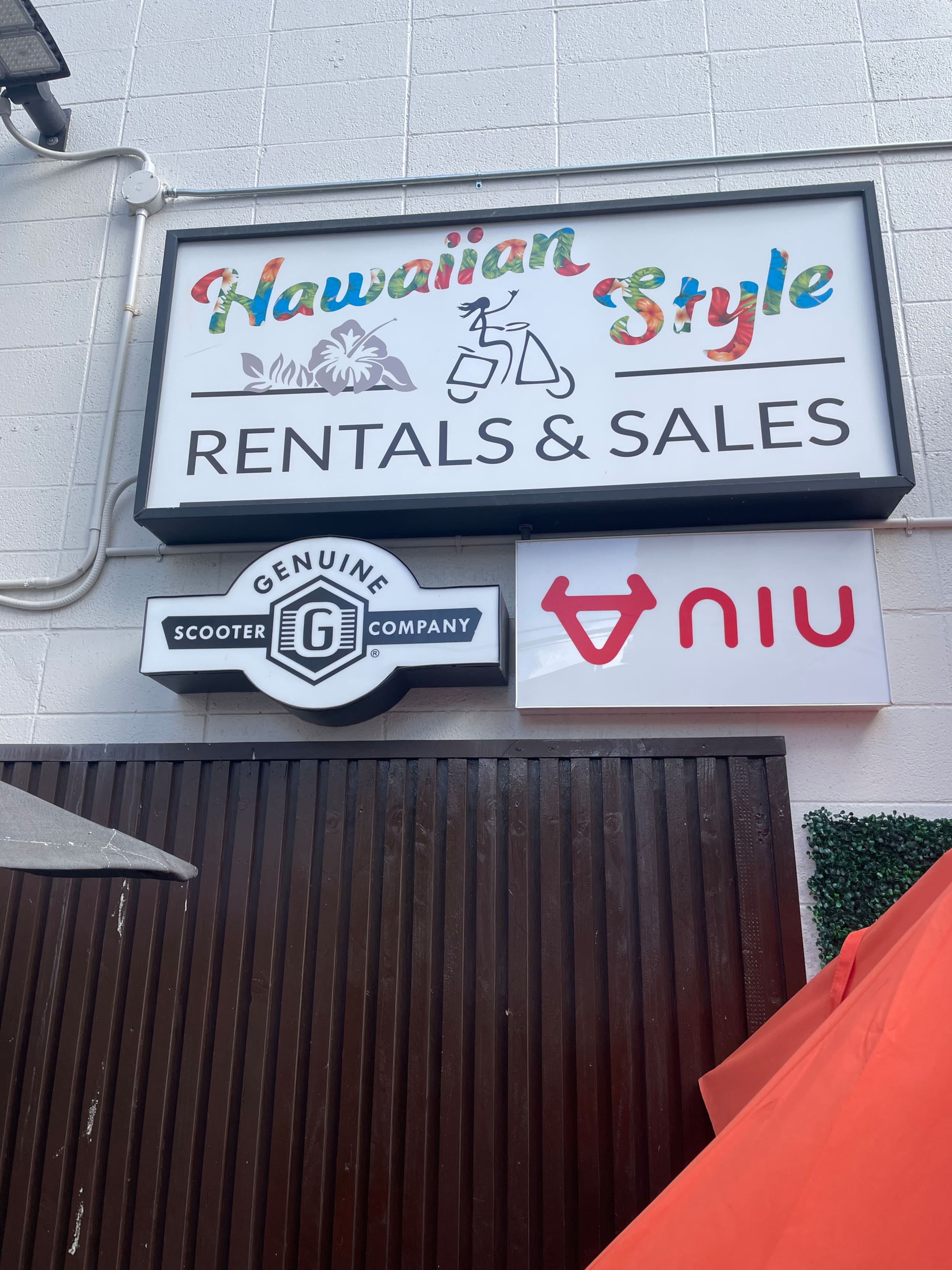 Waikiki Studio Great Location/Free Parking - Image 18