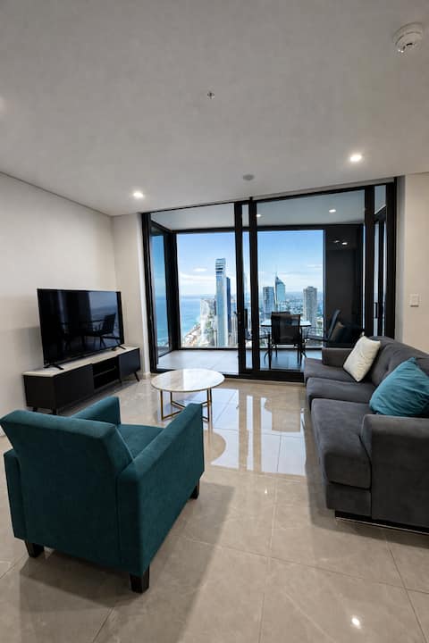 Successful Airbnb property: 3 Bed Seaside Luxury Residence - Surfers Paradise in Surfers Paradise