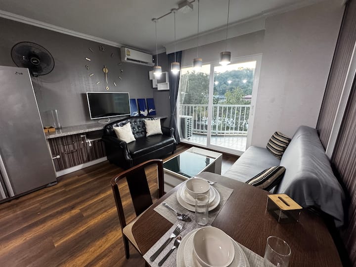 Luxury 2br W/ Rang Hill View & Balcony | Old Town - Phuket