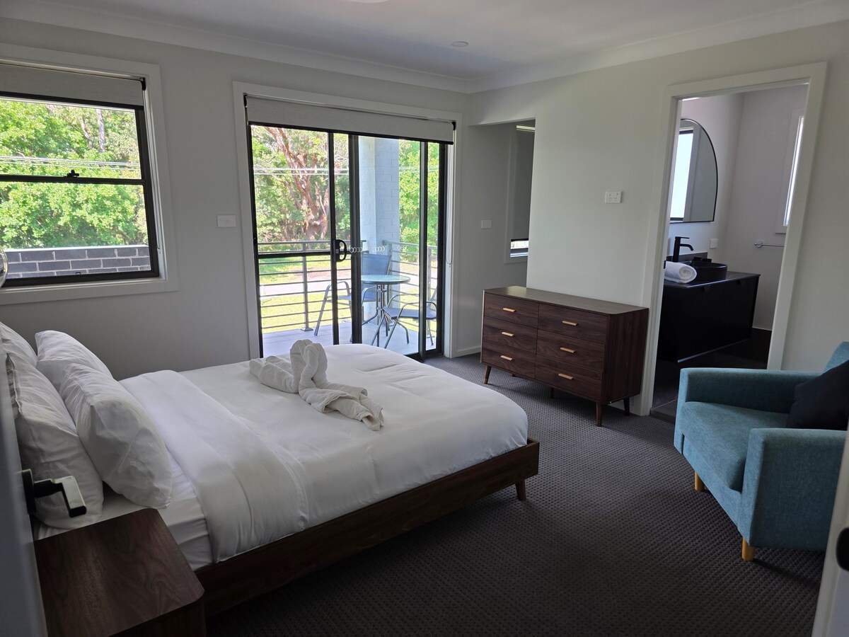 Popular Airbnb listing: Hakuna Matata @ Culburra Beach in Culburra Beach