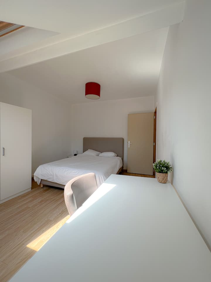 Cosy Room In The Center - Waterloo