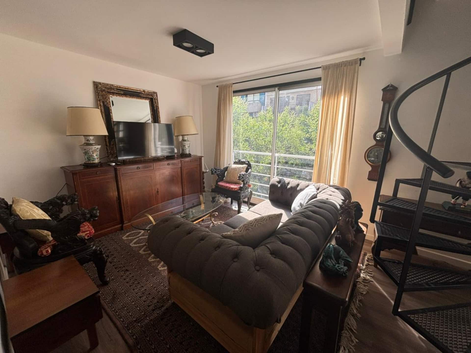 Apartamento duplex com varanda em Palermo