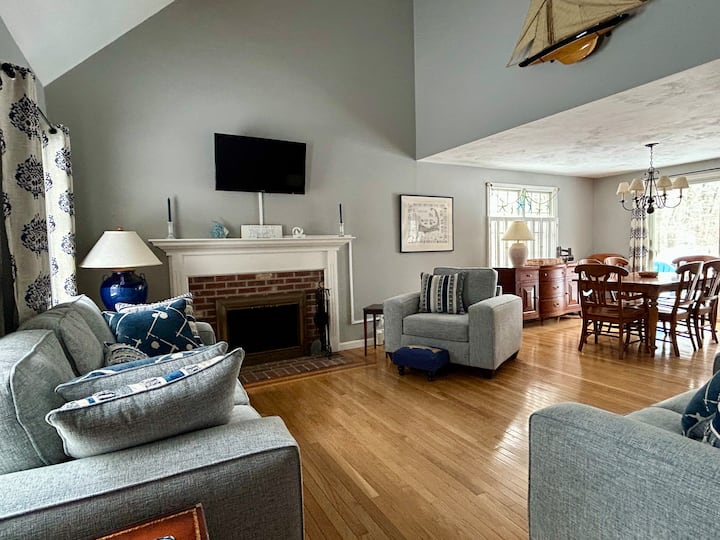 Dog Friendly Home | Pond Access | Canoe - Brewster, MA