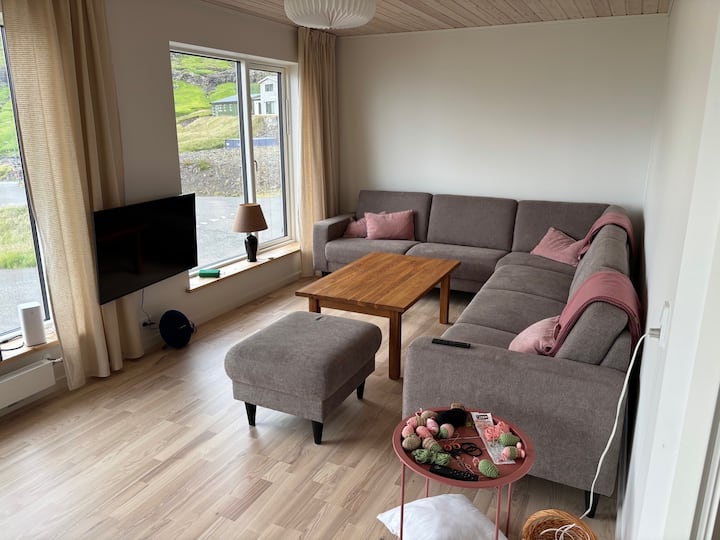 Comfortable Stay And A Beautiful View In Kvívík - Faroe Islands