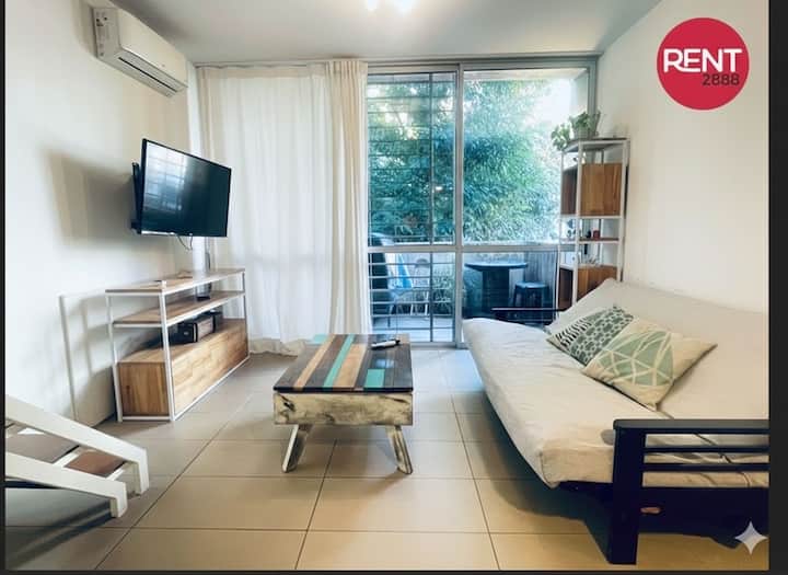 Dúplex amoblado con cochera y terraza privada en Villa Urquiza