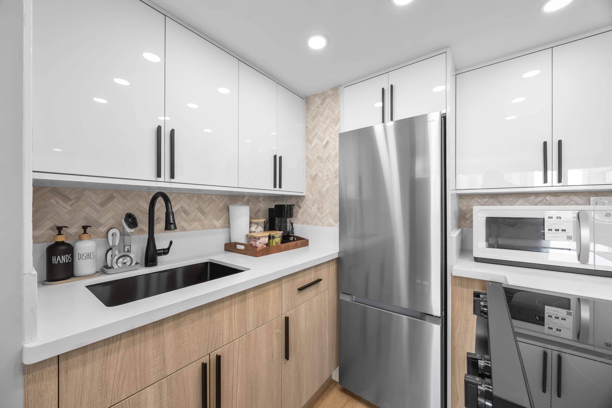 Stunning Tropical 1BR-Central Waikiki-Near Beach! - Image 24