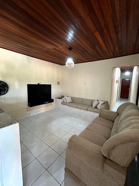 Top performing Airbnb: House with pool, campfire and mountain view in Pinhalzinho