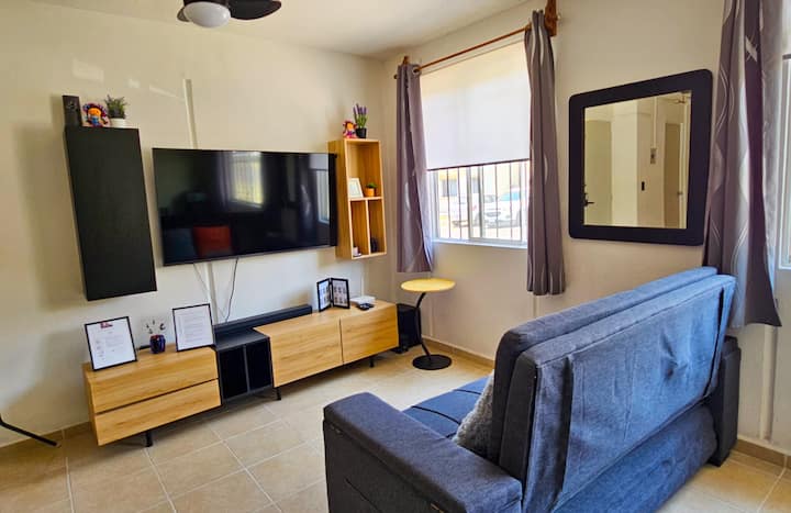 Depa En Qro | Wifi 200 Mbps + Ac | Lavanda & Vino - Querétaro