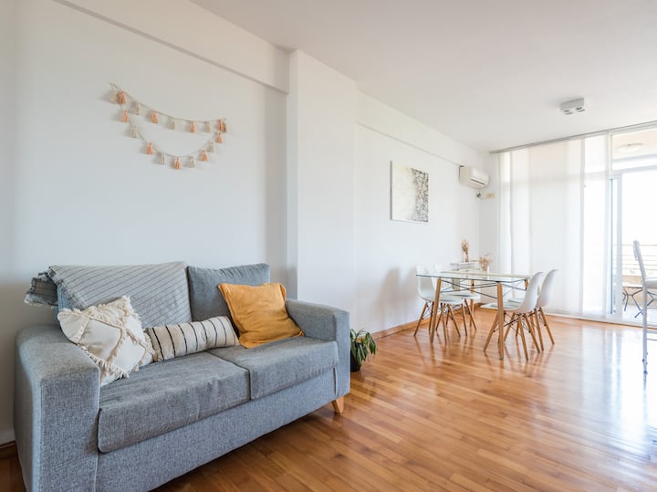 Departamento de 2 ambientes en Parque Chacabuco con balcón terraza