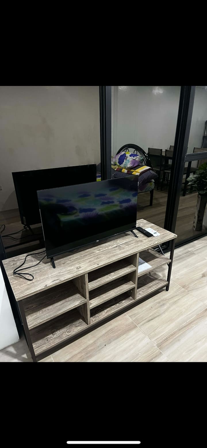(Unit 5) - Cozy Studio-type Apartment W/ Ac & Wifi - Tuguegarao City