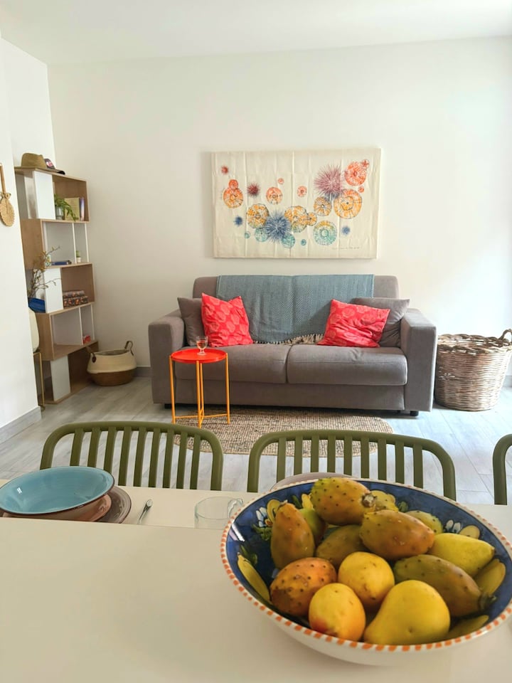 New: Stylish 2-bed Home Nr Beach & Town+ Veranda - San Vito Lo Capo