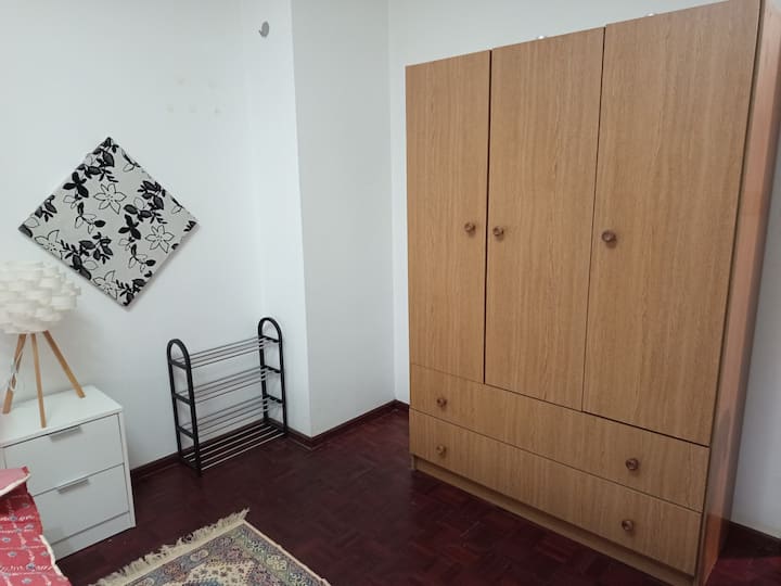 Apartamento Particular C/ Disposição A Tudo - Guarda, Portugal