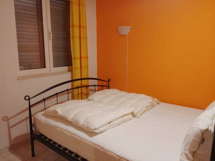 غرفة النوم 1