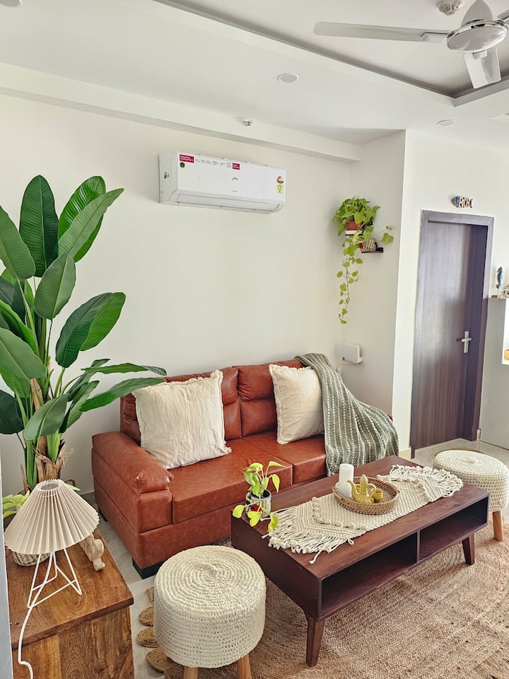 1bhk 23rd Floor Plaza@106/airport/dwarka Xpressway - Delhi