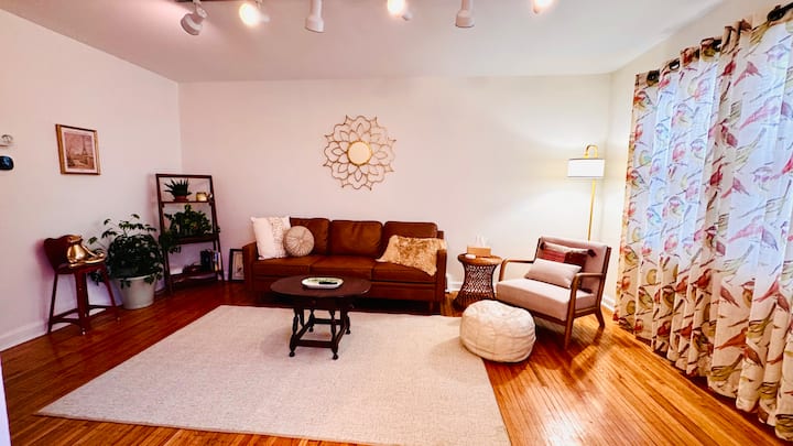 Easton Brick Row Home! - Easton, PA