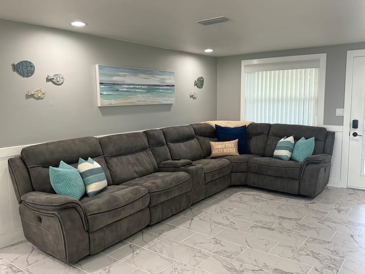 Peaceful Waterfront Getaway - New Port Richey, FL