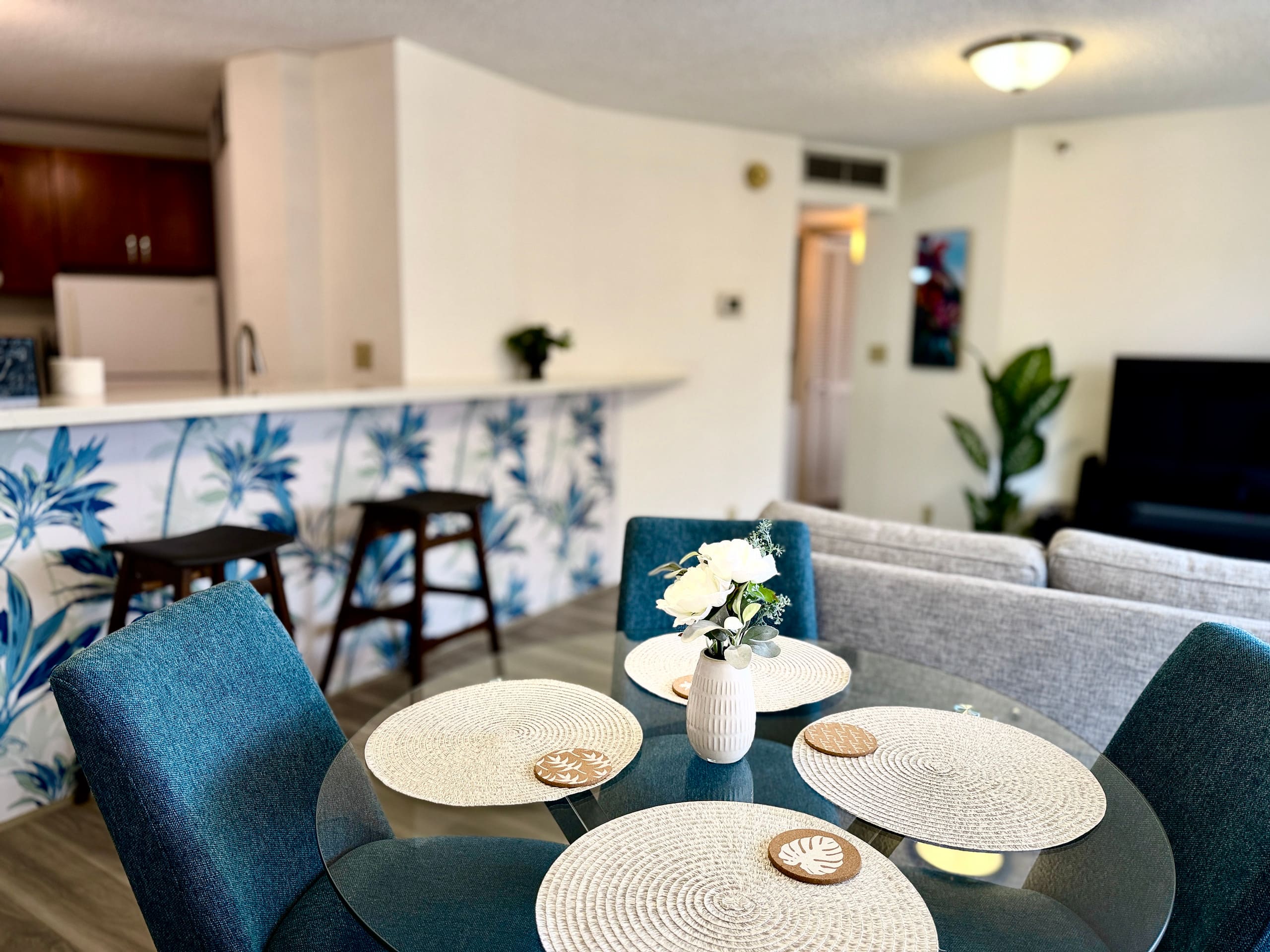 Honolulu Ocean View Condo w/ Free Parking - Image 19