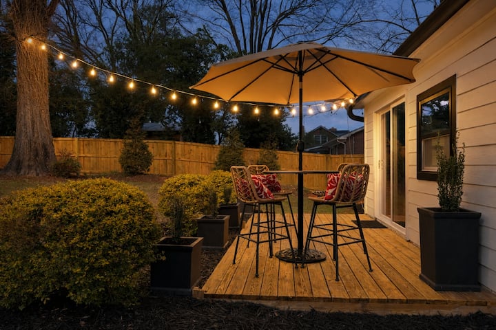 5-star Guest Fav  10 Min Clt  Dog-friendly Yard - Charlotte, NC
