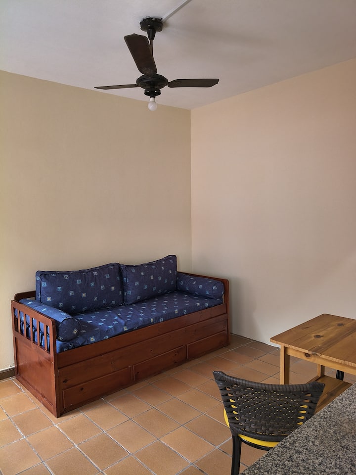 Aconchego/serenidade
1 Quarto / Acomoda 4 Pessoas - Peruíbe