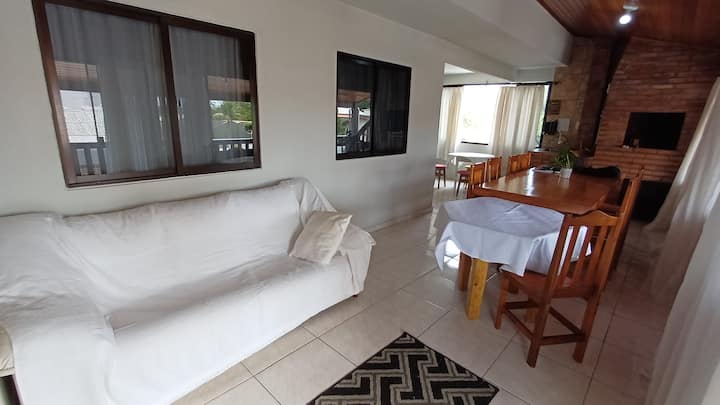 Casa Espaçosa Próxima A Praia Em Barra Velha - Barra Velha