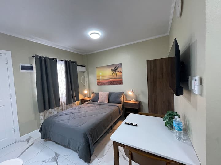 Studio Apartment Near Airport & Mactan Newtown (7) - Philippines