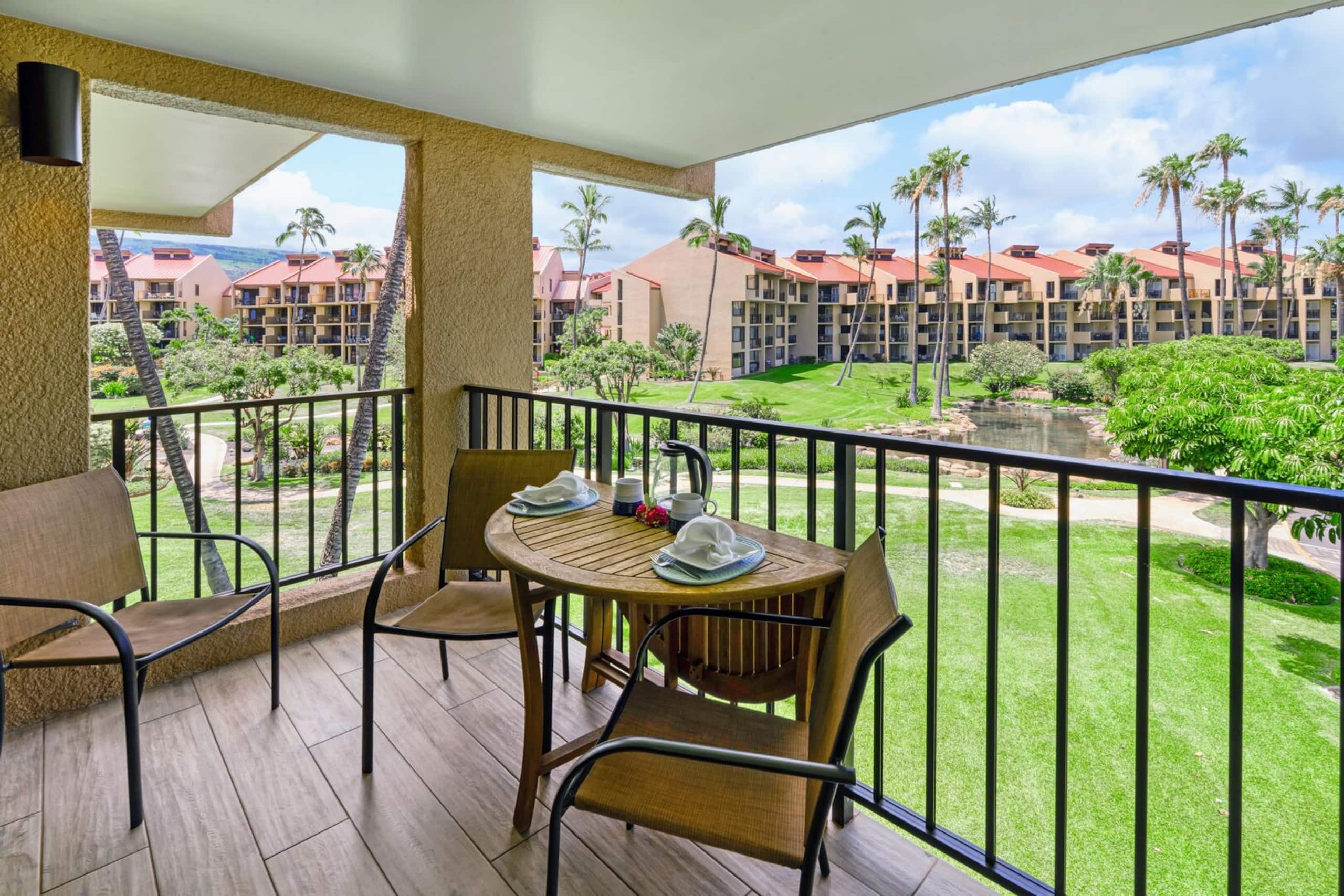Ocean view near Beach - Kamaole Sands 1-306 - Image 17