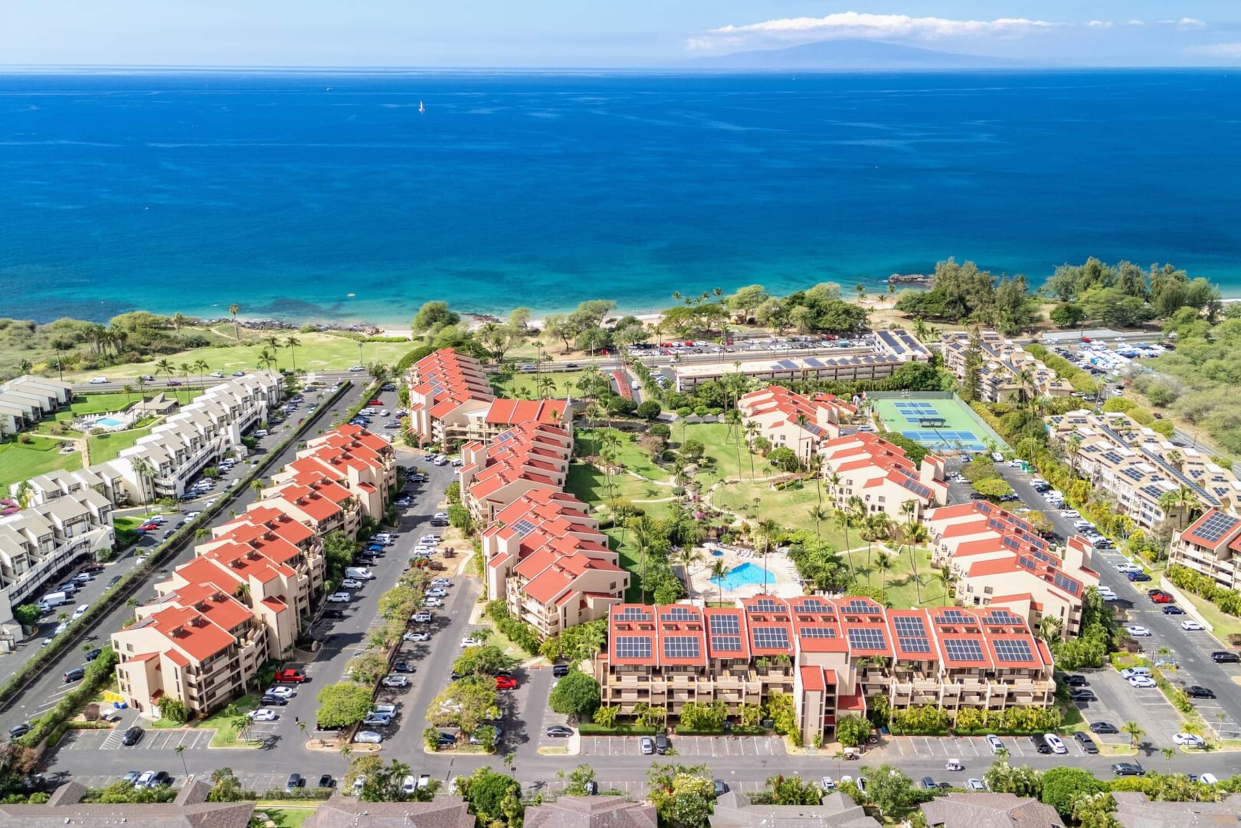 Ocean view near Beach - Kamaole Sands 1-306 - Image 48