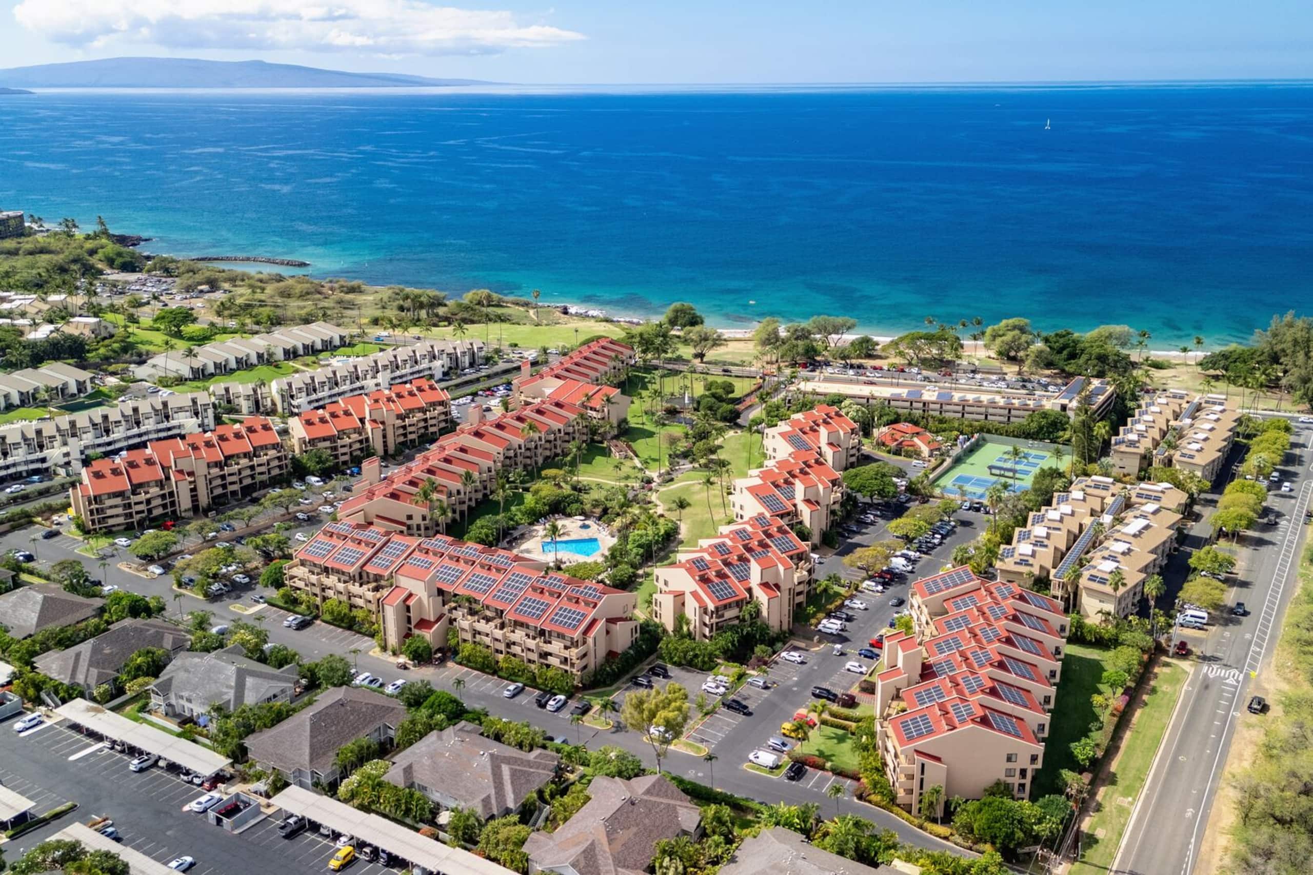 Ocean view near Beach - Kamaole Sands 1-306 - Image 40