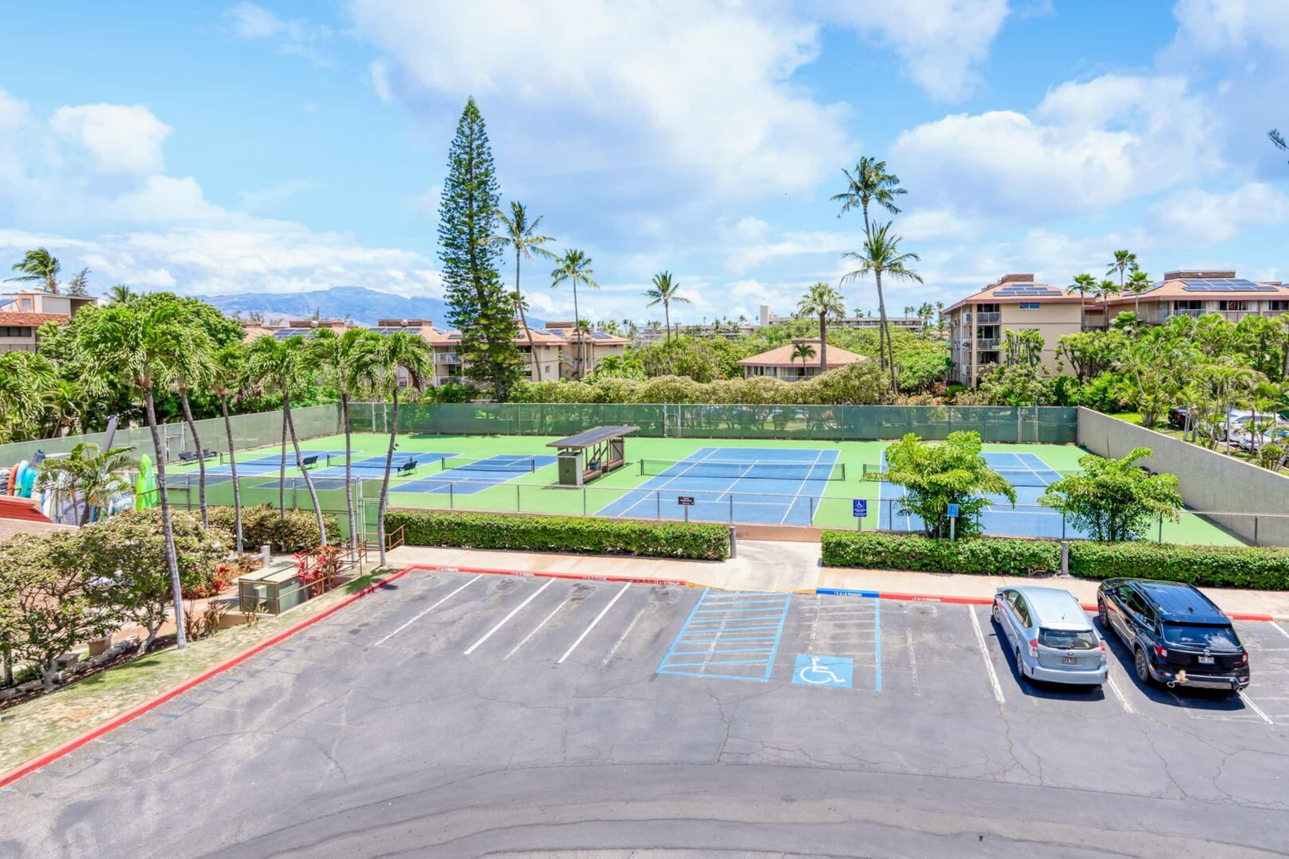 Ocean view near Beach - Kamaole Sands 1-306 - Image 36