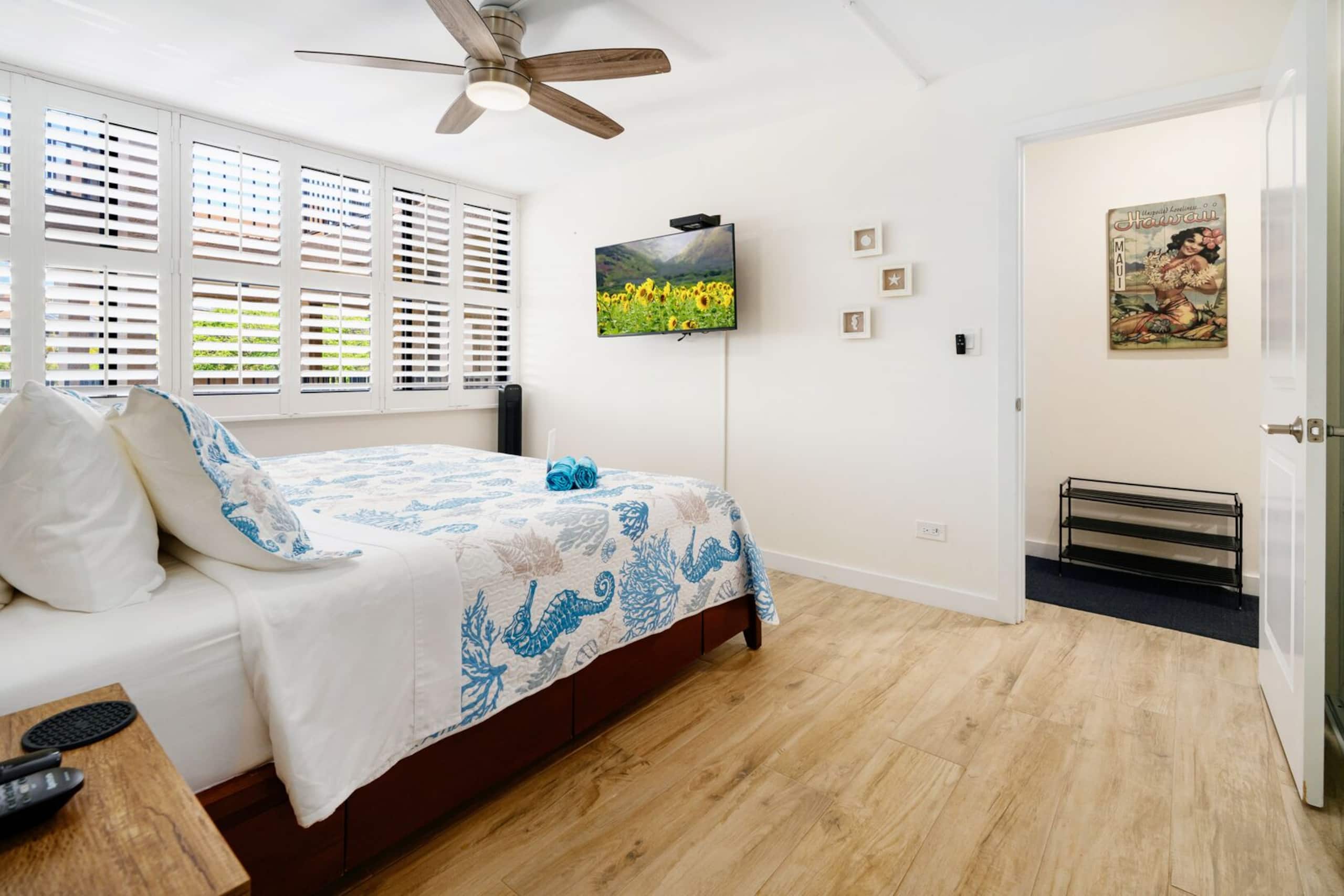 Ocean view near Beach - Kamaole Sands 1-306 - Image 32