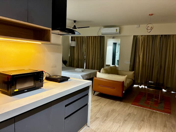 Tiramisu Cream-luxe Studio  Near Symbiosis/airport - Pune (India)