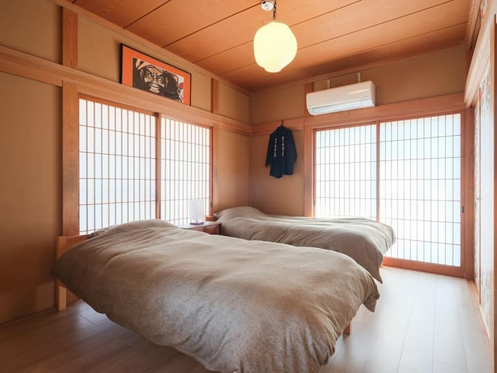 つばきの部屋　シングルベット2台