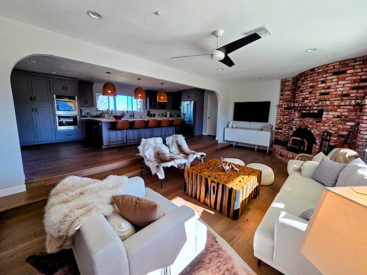 *New* Wine Country Retreat - 3bd Modern Farmhouse - San Miguel, CA